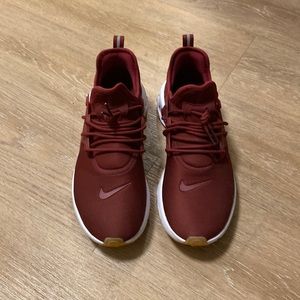 Men’s Nike presto sneakers